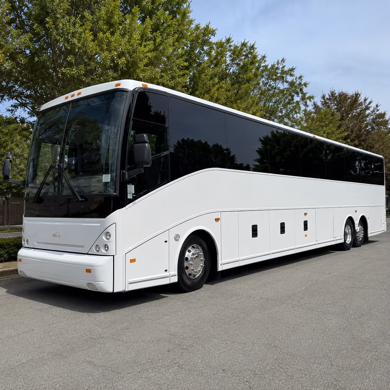 corporate campus shuttles along the scottsdale road and kierland corridors