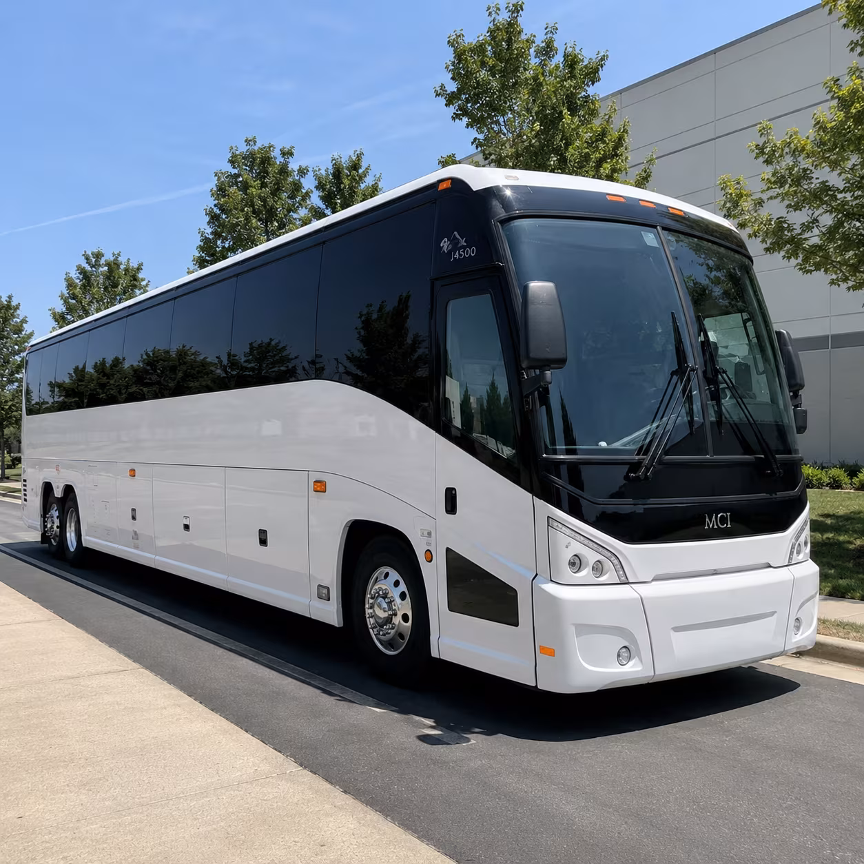 shuttle buses between scottsdale resorts and phoenix sky harbor phx